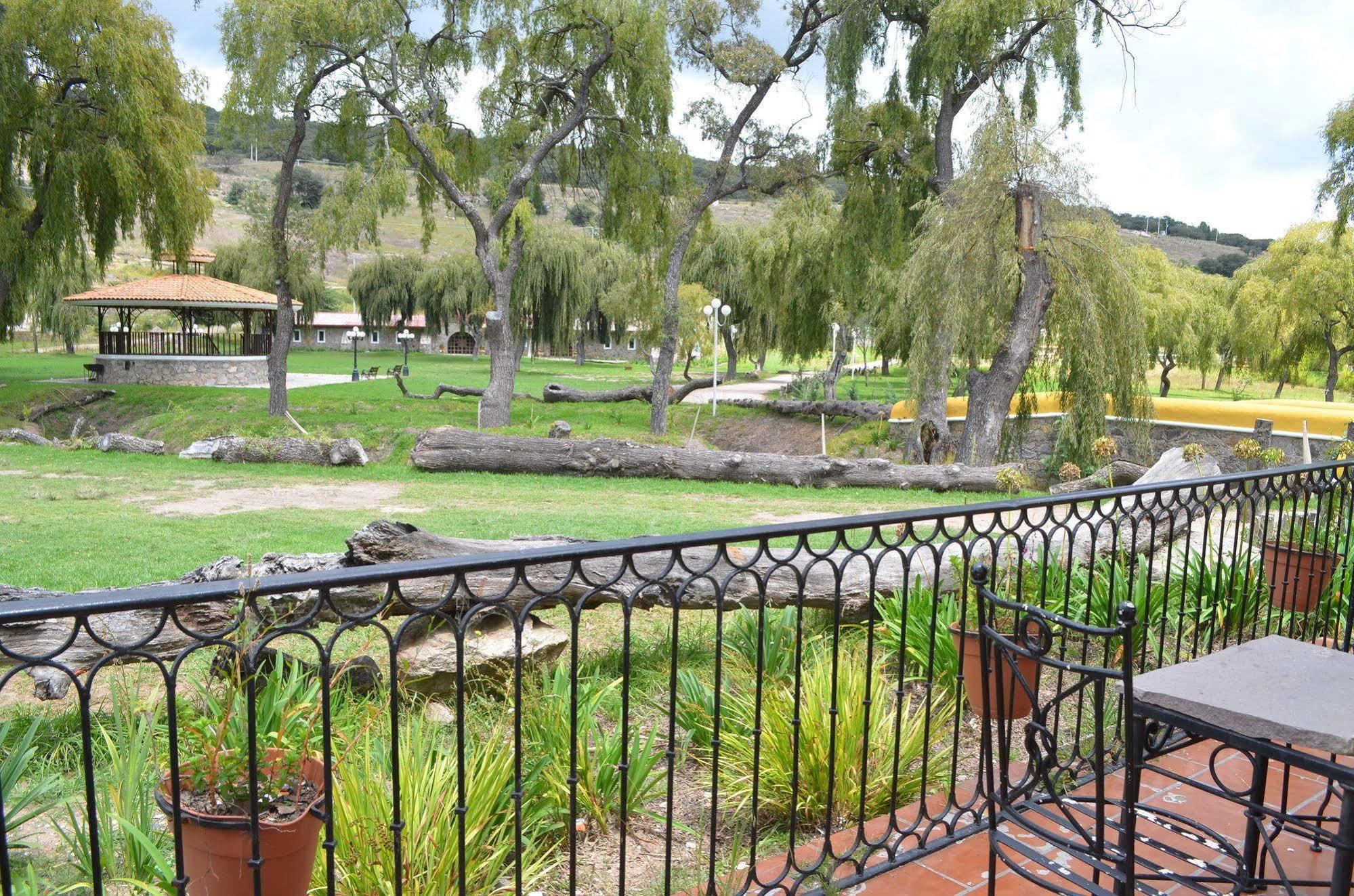 Hotel Vergel De La Sierra Las Palomas  ภายนอก รูปภาพ